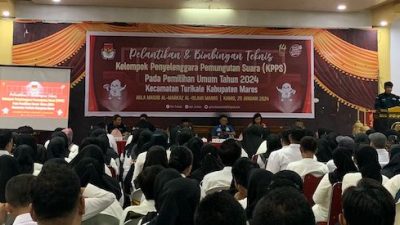 7.511 Petugas KPPS Kabupaten Maros Resmi Dilantik