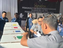 KPU dan Petugas KPPS Lapas Takalar Simulasi Pemilu 2024