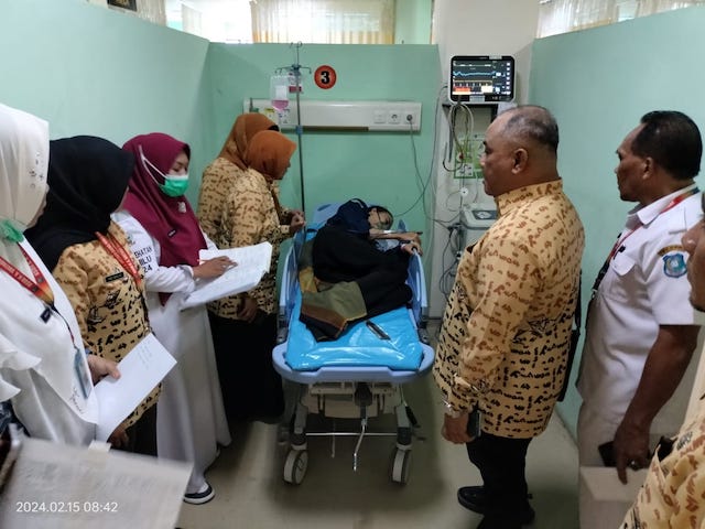 6 Anggota KPPS Dilarikan Ke RSUD Bulukumba Akibat Kelelahan