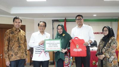 Alumni Kedokteran Unhas Sumbang Dana Abadi Rp 400 Juta