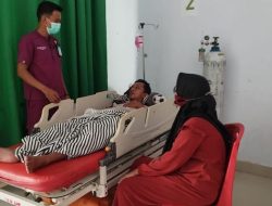 Akibat Kelelahan, 12 Petugas KPPS di Jeneponto Masuk Rumah Sakit