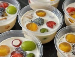 Manis dan Segar, Berikut Resep Fruit Jelly Ball Untuk Menu Berbuka