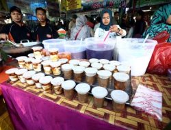 Jelang Ramadhan, Lurah Tanete Gandeng Pemuda Gelar Pasar Takjil