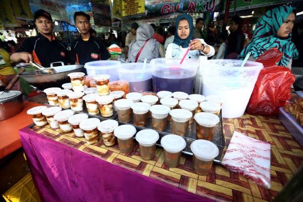 Jelang Ramadhan, Lurah Tanete Gandeng Pemuda Gelar Pasar Takjil