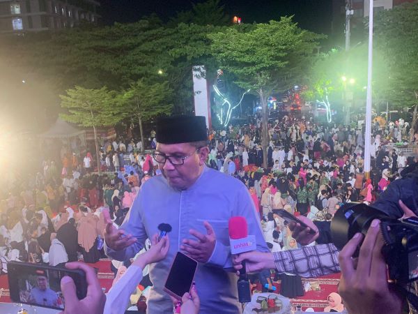 Pemkot Makassar Gelar Buka Puasa Bersama 8000 Orang di Pantai Losari