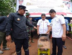 Dukung UMKM, Pj Gubernur Beri Bantuan Alat Perajang Pisang