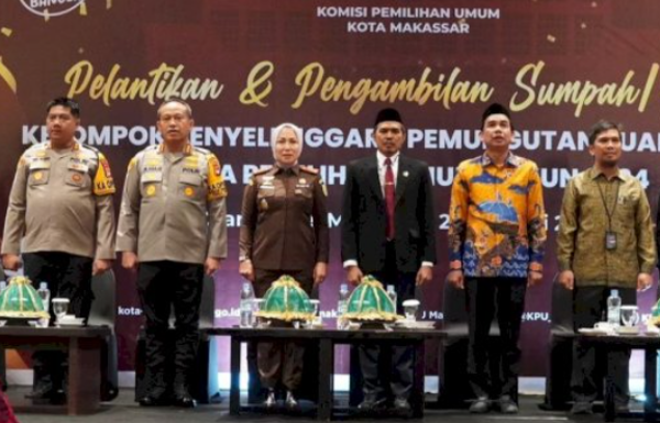 Ketua DPRD Makassar Hadiri Pelantikan Anggota KPPS