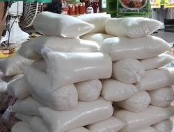 Harga Gula Naik Bikin Pedagang Takjil Khawatir