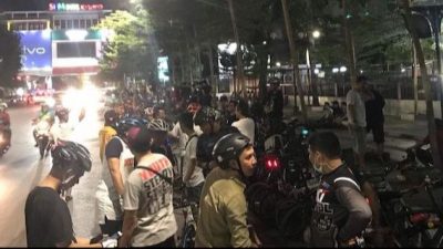ICM Makassar Tetap Ramaikan Jalan Raya dengan Bersepeda di Bulan Ramadan