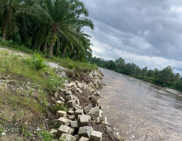 Proyek Penanganan Banjir Amblas, IPMA Lutim Desak Investigasi Mendalam