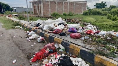 Joroknya Tumpukan Sampah di Jalan Ishak Iskandar Jeneponto Dikeluhkan Warga