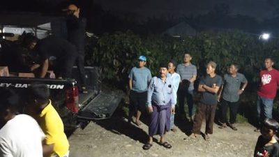 Rahmat dan Relawan ABM Beri Bantuan Korban Banjir di Lamasi Timur