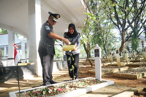 HBP ke-60, Rutan Makassar Tabur Bunga Kenang Jasa Para Pahlawan