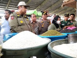 Pastikan Harga Sembako Stabil, Bupati Maros Sidak di Pasar Tramo