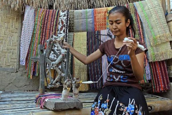 Mengenal Lebih Dalam Suku Sasak, Sejarah Hingga Budaya