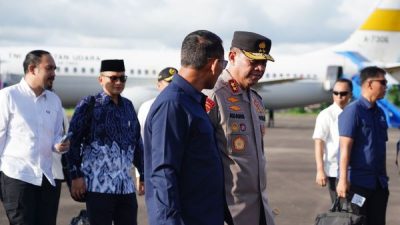 Kapolda Sulbar - Forkopimda Sambut Kedatangan Wapres di Bandara Tampa Padang