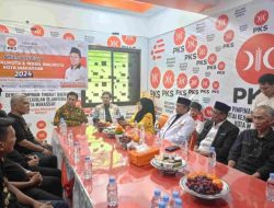 Maju Pilwali Makassar 2024, Amri Arsyid Serahkan Formulir ke PKS