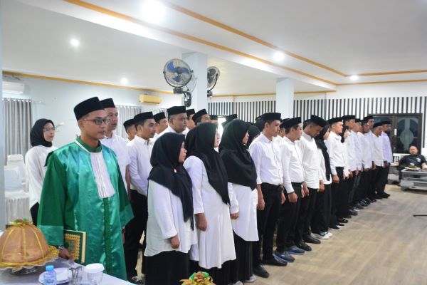 KPU Lantik Puluhan PPK Perwakilan Seluruh Kecamatan Sinjai