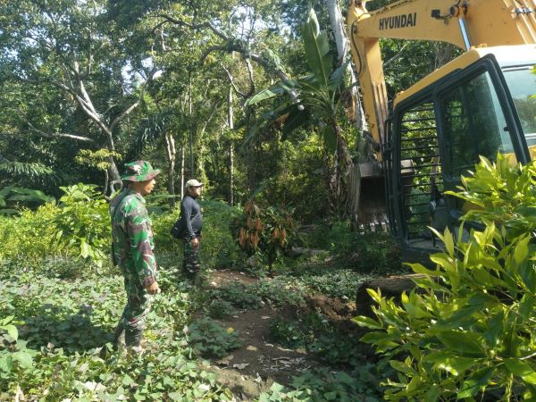 TMMD Kodim 1401/Majene Lakukan Perintisan Baru di Desa Tallambalao