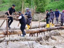 Pj Gubernur Temui Korban Bencana di Latimojong dan Bajo Barat