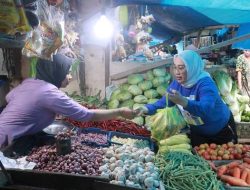 Bupati Mamuju Minta ASN Belanja di Pasar Tradisional