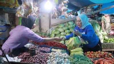 Bupati Mamuju Minta ASN Belanja di Pasar Tradisional