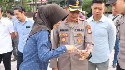 Cegah Judi Online, Wakapolres Jeneponto Razia Ponsel Anggota