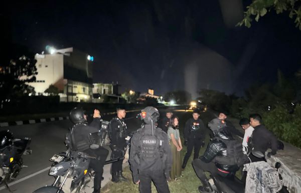 Patroli Malam, Polisi ajak Masyarakat Peduli Keamanan dan Ketertiban
