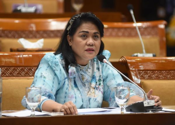 Viral! Anggota DPR Anita Jacoba Marah ke Nadiem Makarim