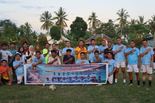 Polres Sinjai Kembali Gelar Tour Sepak Bola Polri vs Warga