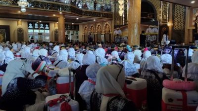 Pj Bupati Jeneponto Lepas 363 Calon Jamaah Haji ke Asrama Sudiang