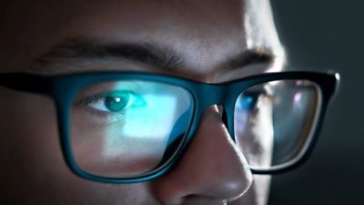 Pentingnya Kacamata Anti Radiasi Bagi Kesehatan Mata
