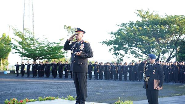 Kapolda Sulbar Pimpin Upacara Peringatan Hari Lahir Pancasila