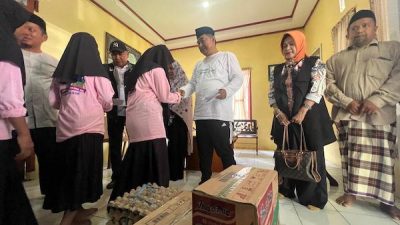 Pj Gubernur Sulbar Kunjungi Panti Asuhan, Sejumlah Bantuan di Serahkan