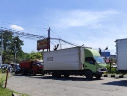 Antrian Solar Kembali Terjadi di Sejumlah SPBU Makassar