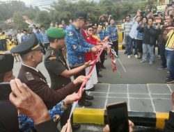 Pj Gubernur Sulsel Resmikan Jembatan Malango Toraja Utara