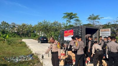Polda Sulsel Musnahkan Ribuan Miras Hasil Tangkapan di Makassar