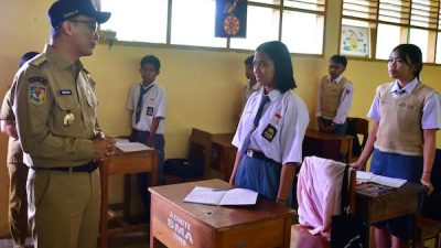 Pj Gubernur Sulsel Programkan Perbaikan SMAN 11 Toraja Utara