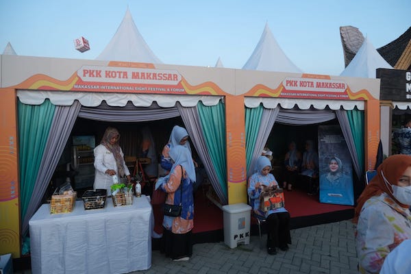 TP PKK Makassar Galakkan Potensi UP2K dan UMKM di Event F8