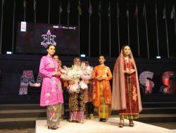 Desainer Muda Asal Makassar Unjuk Karya di F8