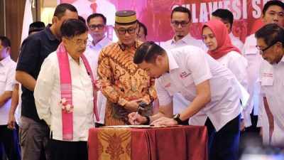 Jusuf Kalla Kembali Lantik Adnan Jadi Ketua PMI Sulsel