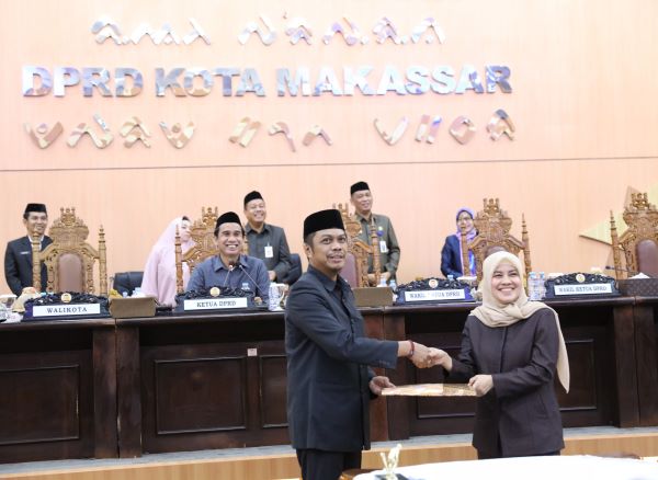 Pemkot dan DPRD Makassar Resmikan 2 Perda Baru