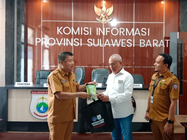 Promosikan Potensi Sulbar, Produk UMKM Jadi Cindera Mata Untuk Tamu