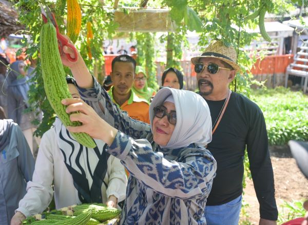 Gencar Kunjungi Longwis, Ketua TP PKK Makassar Harap Penguatan Ekonomi Lokal