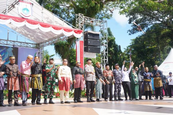 Hari Jadi Provinsi Sulbar Ke-20, Momen Perkuat Persatuan Masyarakat