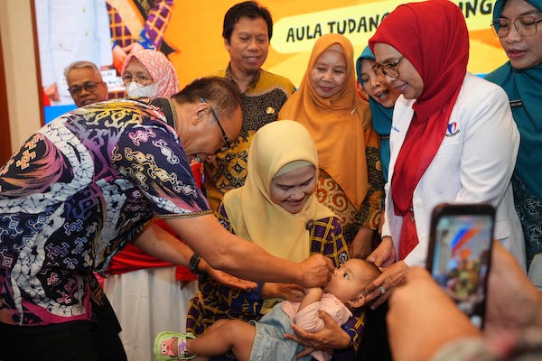 Pj Gubernur Sulsel Canangkan Pemberian Vaksin Polio Putaran Kedua