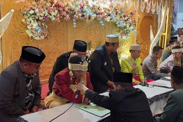 HUT Kabupaten Maros, 45 Pasangan Resmi Nikah Massal