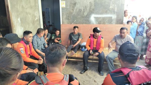 Seorang Pria Dikabarkan Hilang Usai Terjatuh dari Perahunya saat Mencari Ikan