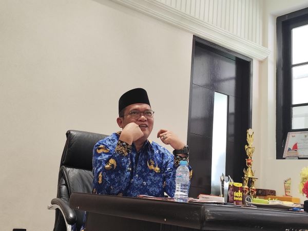 Sebanyak 50 Imam Kelurahan di Makassar Resmi Terima SK