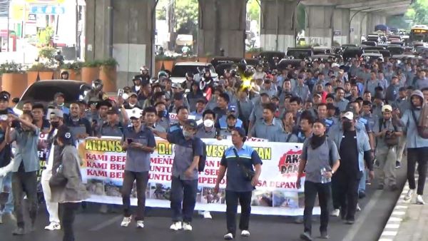 Ribuan Tenaga TPOP Sulsel Gelar Aksi, Tuntut Kepastian Seleksi PPPK